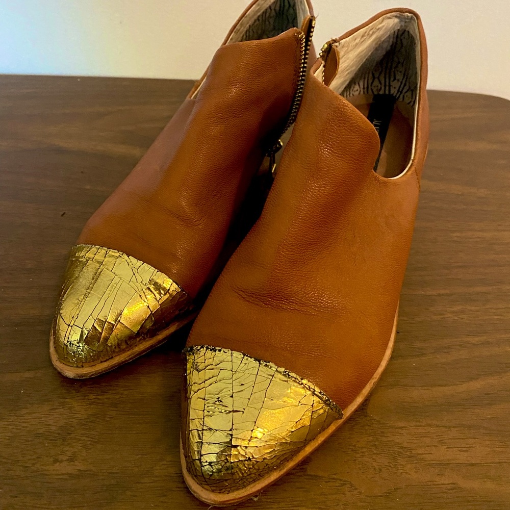 Anthropologie Matt Bernson Cognac Booties with Gold Toe
